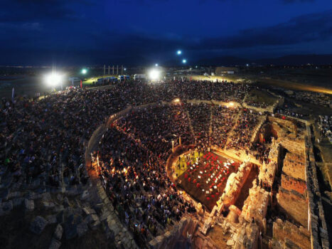 Nhà hát cổ ở Thổ Nhĩ Kỳ tổ chức buổi hòa nhạc đầu tiên sau 1,600 năm