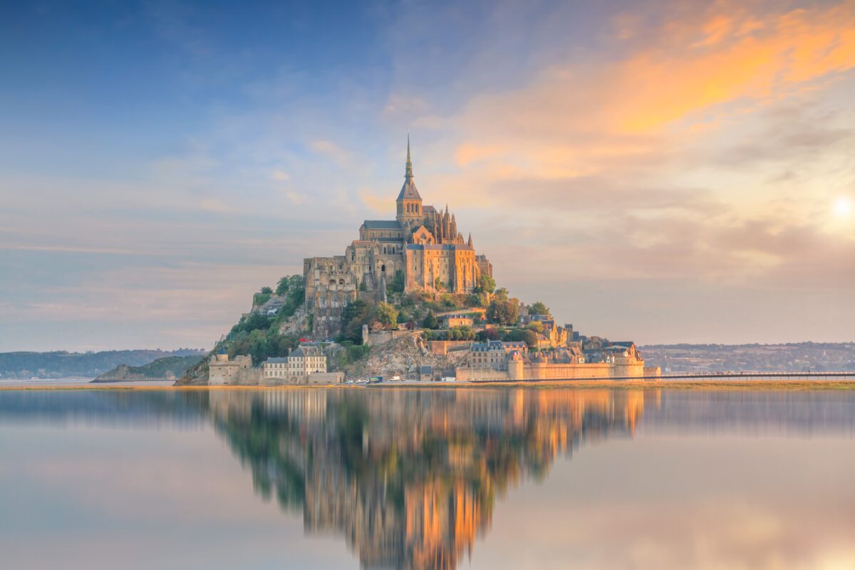 Kỳ quan Mont Saint-Michel miền Bắc nước Pháp