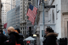 Dòng tiền rút ra khỏi quỹ cổ phiếu toàn cầu – dấu hiệu suy thoái kinh tế trong tương lai