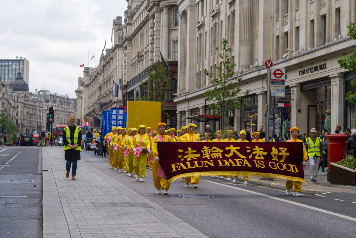 Cuộc diễn hành ở London kỷ niệm 30 năm Ngày Pháp Luân Đại Pháp Thế Giới