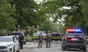 Texas: Kẻ xả súng ở trường tiểu học đã đăng bài trên Facebook 3 lần trước vụ thảm sát