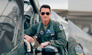 ‘Chúa đã gọi tôi đứng lên’: Phi công của USAF đối mặt với việc bị xuất ngũ vì từ chối chích vaccine COVID