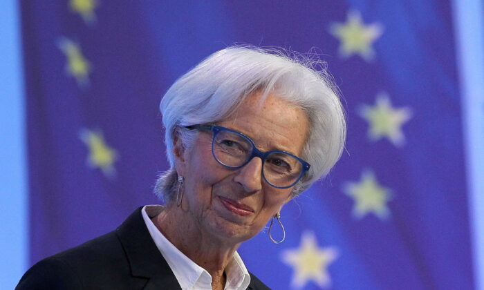 Ngân hàng Trung ương  Âu Châu tăng lãi suất để chống lạm phát
