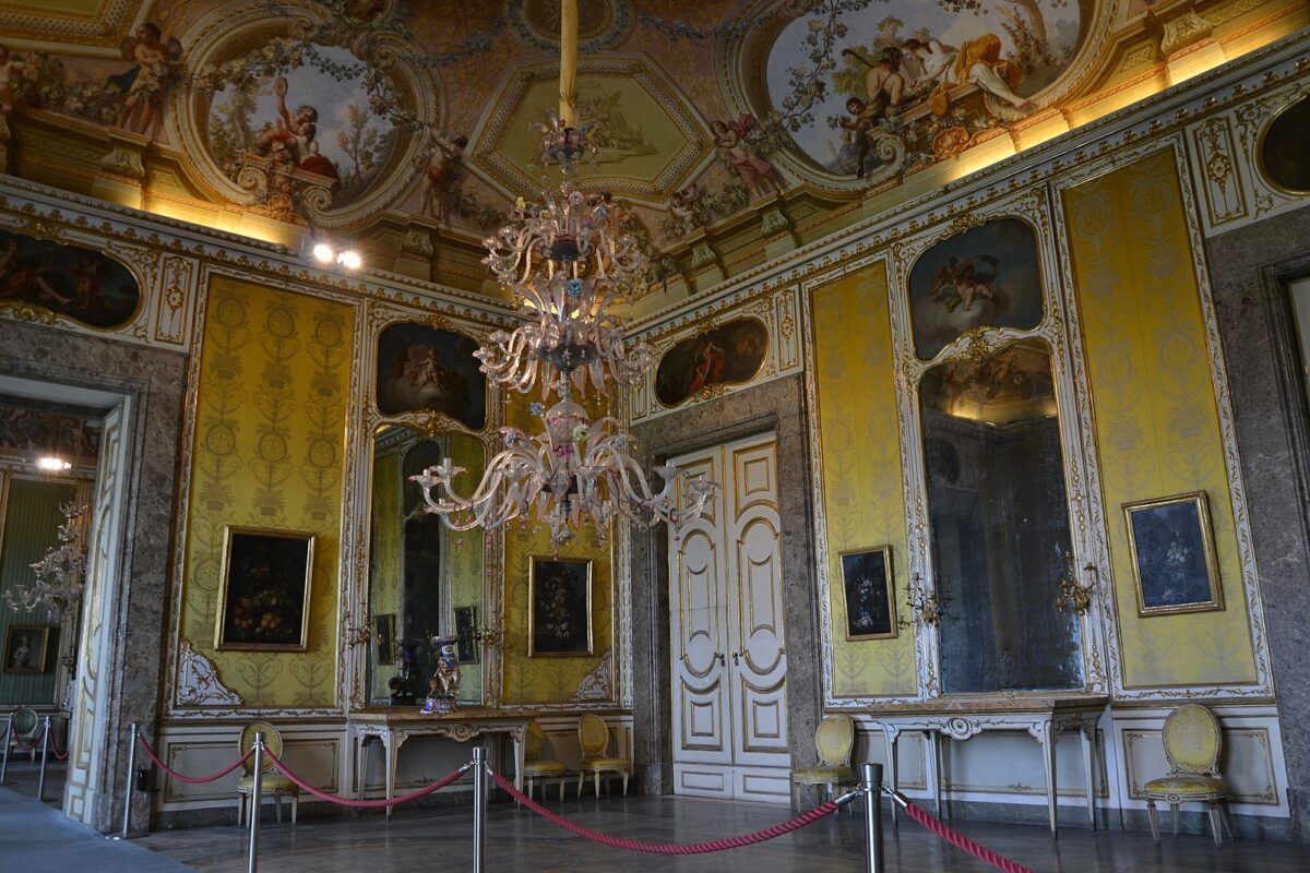 Cung điện Caserta, nước Ý