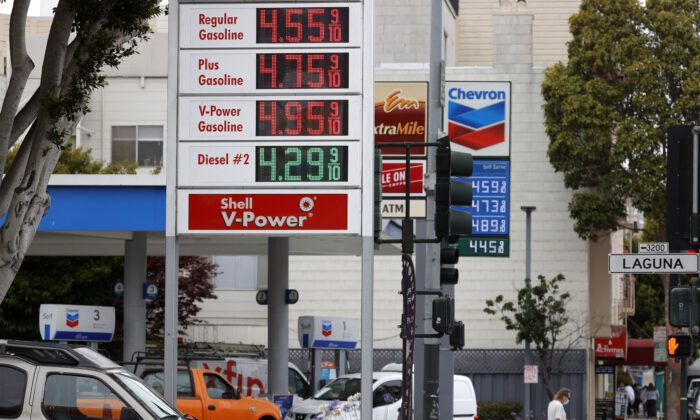Chevron và nhiều công ty dầu mỏ phản đối thư cảnh báo của Tổng thống Biden