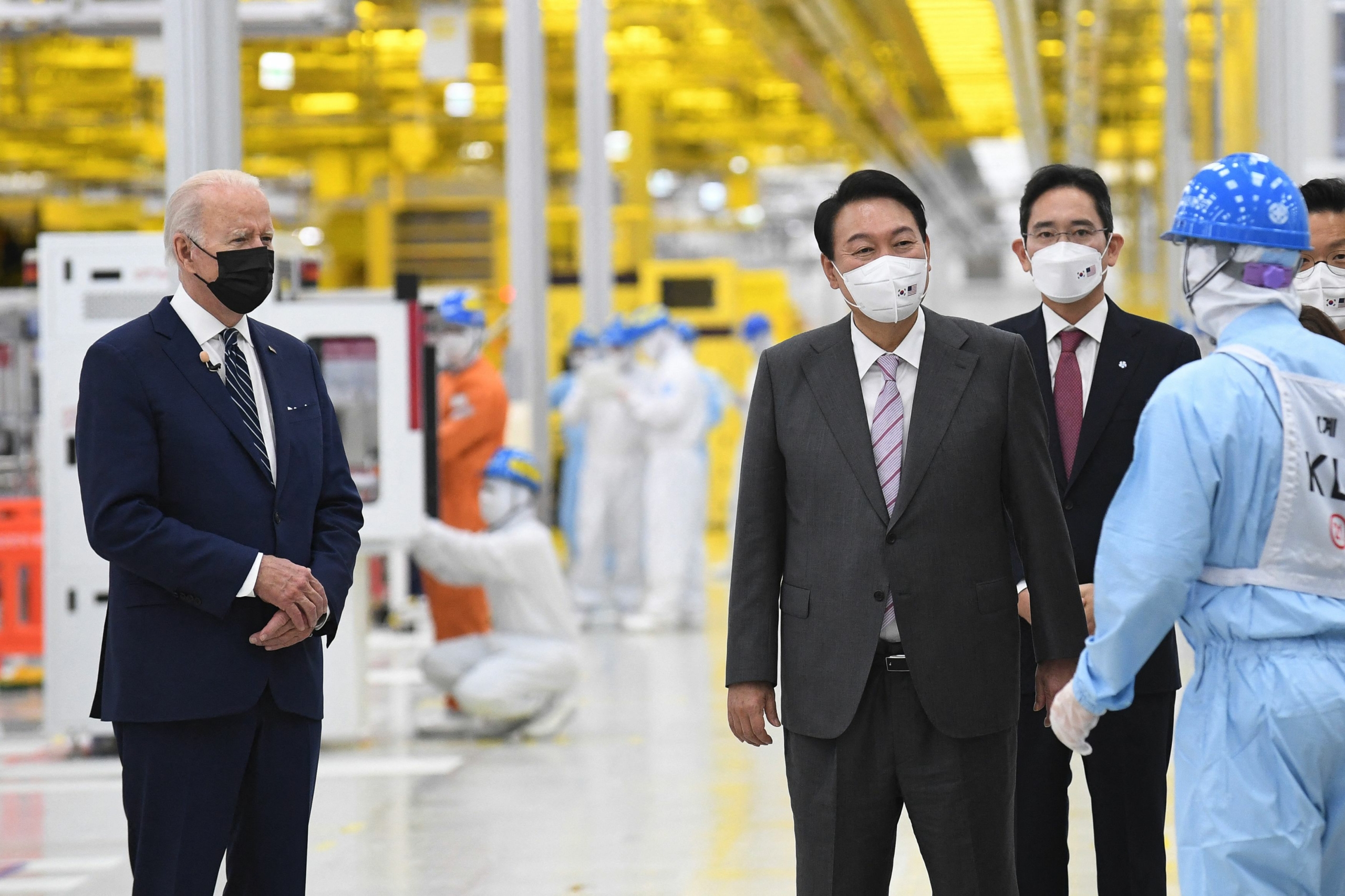 CEO Samsung đến thăm Hà Lan để củng cố chuỗi giá trị sản xuất vi mạch bán dẫn