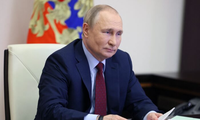 Ông Putin cảnh báo Nga sẽ tấn công các mục tiêu mới nếu Hoa Kỳ cấp hỏa tiễn tự hành mới cho Ukraine