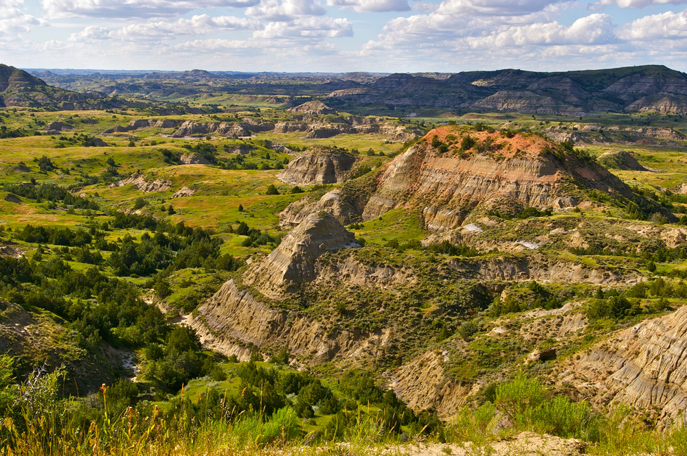 North Dakota: Một thế giới xinh đẹp đầy màu sắc với không gian kéo dài như vô tận