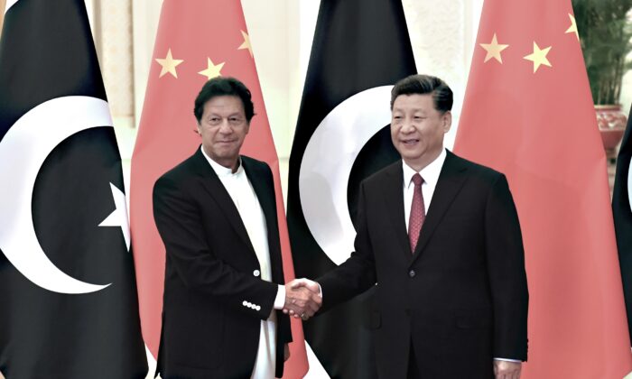 Trung Quốc vận động hành lang cho Pakistan, một quốc gia khủng bố