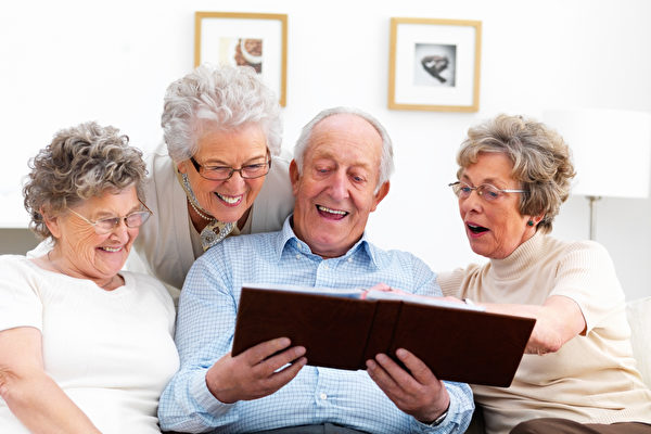 Nghiên cứu: Những người lạc quan có nhiều khả năng sống hơn 90 tuổi