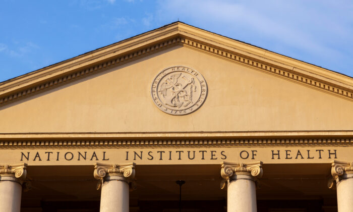 Tổ chức giám sát: 69% người nhận tài trợ của NIH không báo cáo tất cả mối liên hệ ở ngoại quốc