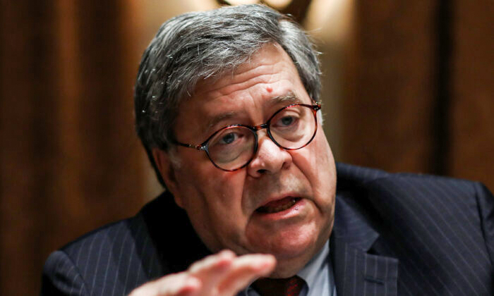 Lời khai trước Ủy ban 06/01 của ông William Barr khiến nhóm giám sát bầu cử có những phản đối khiêu khích