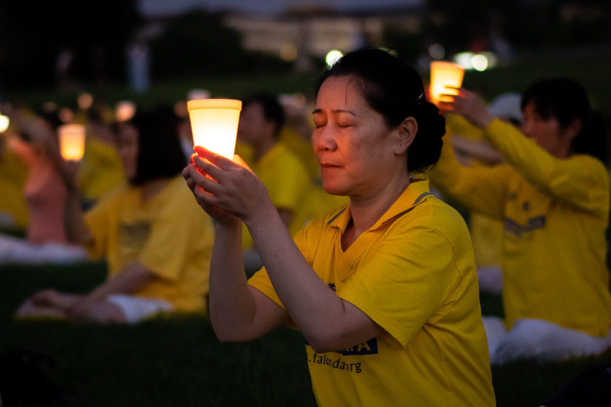 Hoa Thịnh Đốn: Lễ cầu nguyện tưởng nhớ các nạn nhân trong cuộc đàn áp Pháp Luân Công
