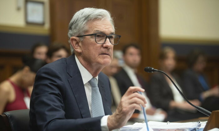 Nhà phân tích: Nếu Fed lại bắt đầu in thêm tiền, nền kinh tế sẽ sụp đổ