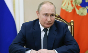 Ông Putin kêu gọi tạm dừng chiến sự ở khu vực Ukraine