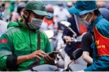 Tin Việt Nam ngày 12/7: Grab bị yêu cầu giải trình việc thu phụ phí; sầu riêng xuất cảng chính ngạch sang Trung Quốc