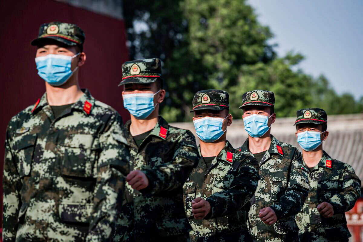 Từ Thiên An Môn đến Đài Loan và Biển Đông: Trung Cộng cập nhật các quy tắc hoạt động quân sự của mình