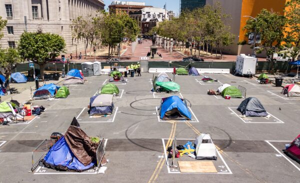 Mary Theroux: Giải pháp chấm dứt tình trạng vô gia cư cần theo ‘mô hình truyền thống của Mỹ’