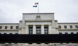Các nhà phân tích: Fed có thể cắt giảm lãi suất vào đầu năm tới