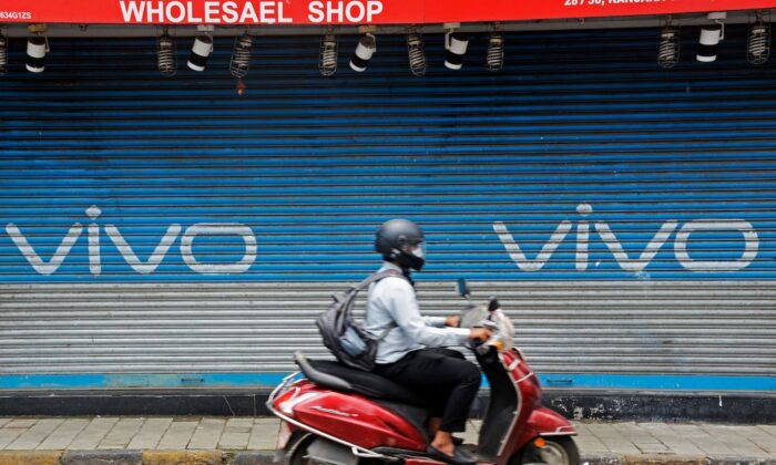 Ấn Độ thu giữ 58.7 triệu USD từ nhà sản xuất điện thoại thông minh Vivo của Trung Quốc vì trốn thuế