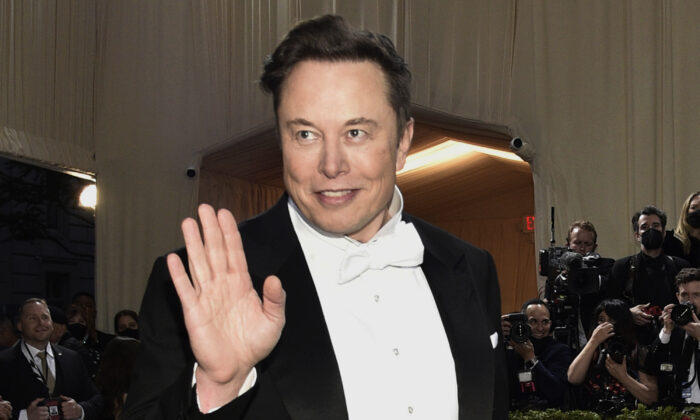Tỷ phú Elon Musk kiện ngược Twitter, đệ đơn phản tố