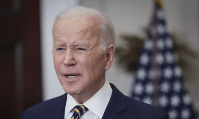 Chính phủ Tổng thống Biden sẽ bán thêm 20 triệu thùng dầu từ kho dự trữ