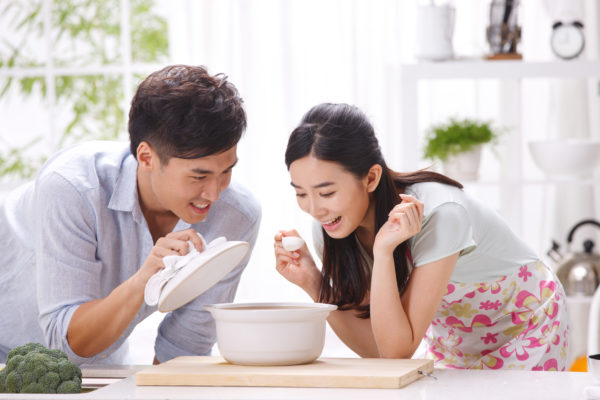 Đàn ông có chiều sâu, phụ nữ biết bao dung chia sẻ