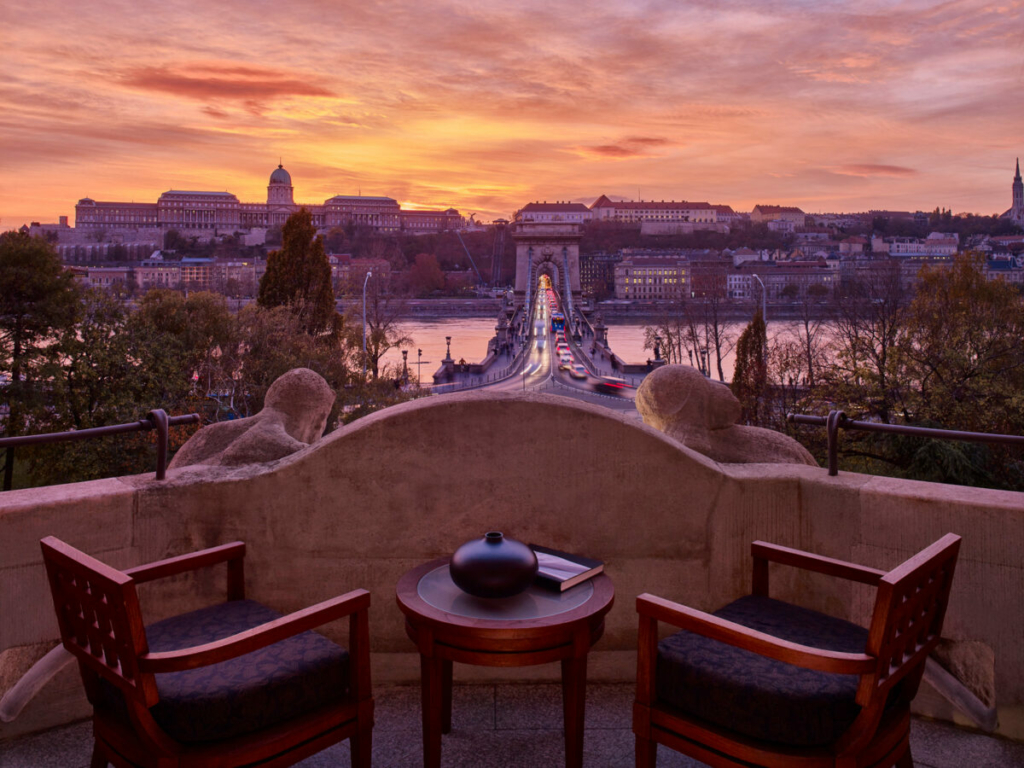 Quay ngược thời gian: Tìm lại những tháng ngày huy hoàng của Budapest