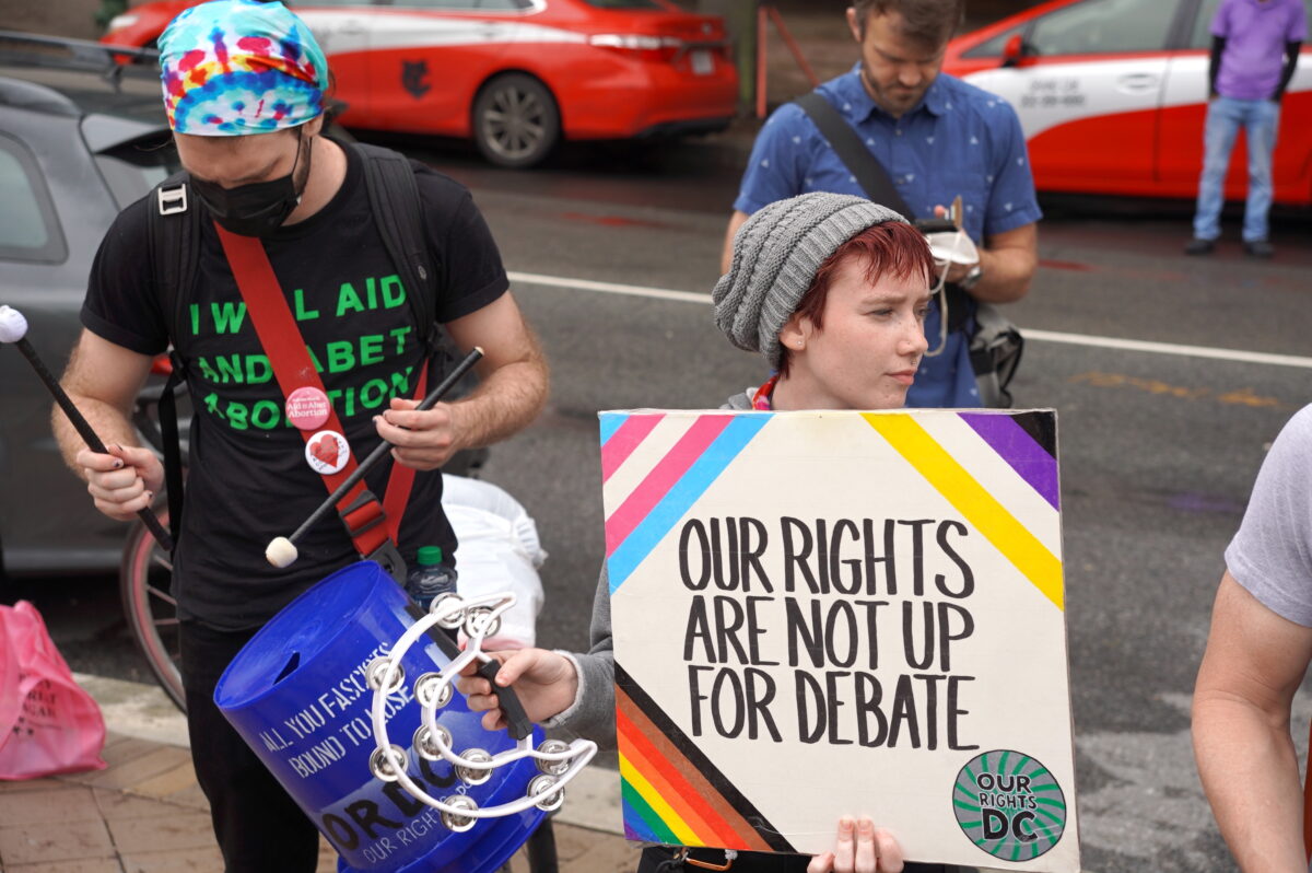 Dự luật biến California thành tiểu bang trú ẩn cho cộng đồng LGBT hướng tới Hạ viện bất chấp sự phản đối