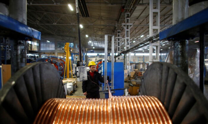 Thổ Nhĩ Kỳ trở thành ‘một nhà kho và cầu nối’ trong buôn bán kim loại với Nga