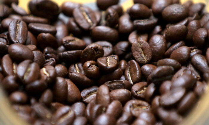 Từ cà phê đến bắp, thị trường hàng hóa toàn cầu nóng trở lại
