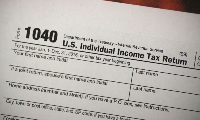 IRS miễn trừ 1.2 tỷ USD tiền phạt cho người nộp thuế