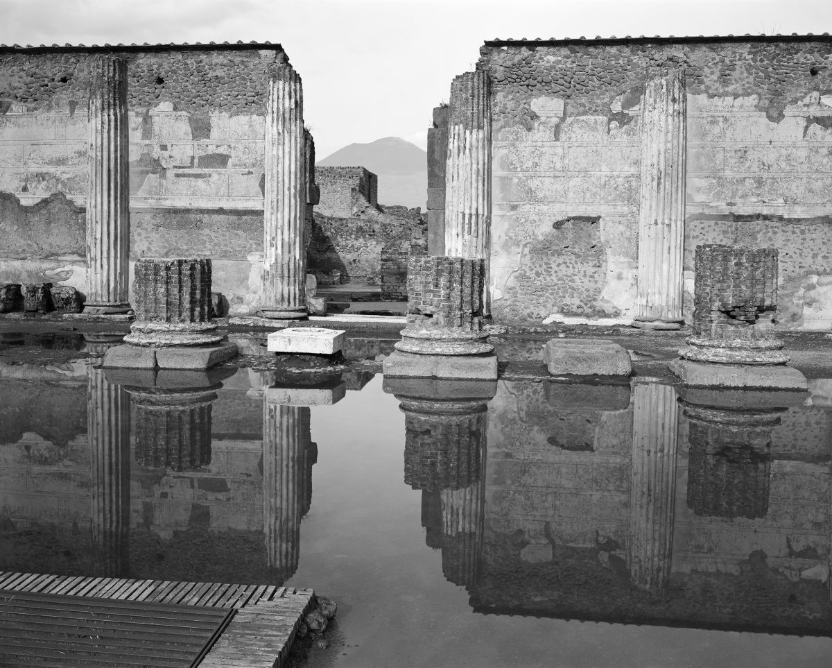 Thành phố Pompeii xuyên thời gian qua bộ ảnh của nhiếp ảnh gia William Wylie