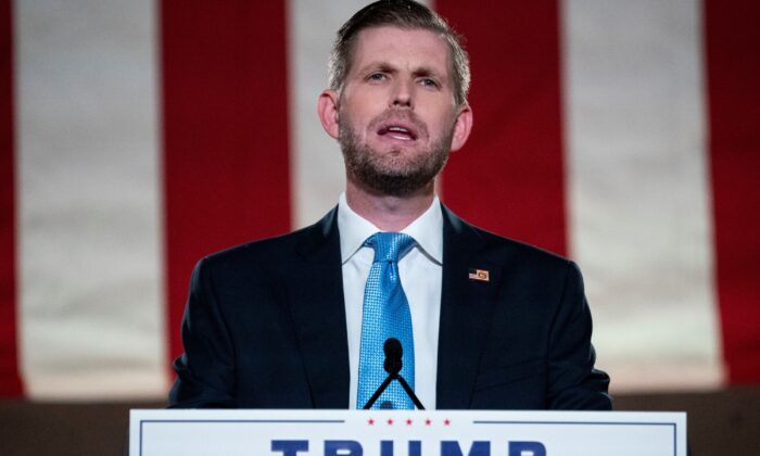 Anh Eric Trump tiết lộ thêm chi tiết về cuộc đột kích của FBI vào tư dinh Mar-a-Lago