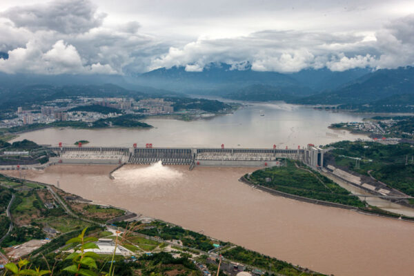 Các quyết định của ĐCSTQ gây ra tình trạng khô cạn của sông Dương Tử