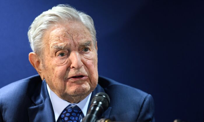 Ông George Soros bảo vệ việc ủng hộ các công tố viên cánh tả, cho biết ông lo ngại về tội phạm
