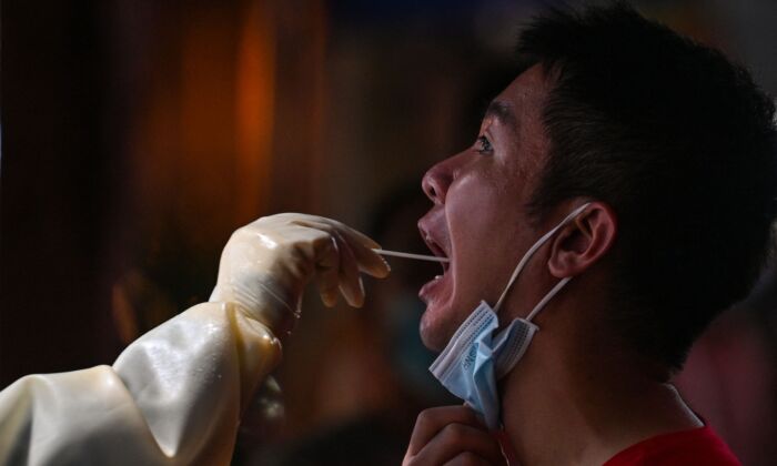 Trung Quốc phong tỏa thành phố 1.6 triệu dân sau khi phát hiện một ca nhiễm COVID-19
