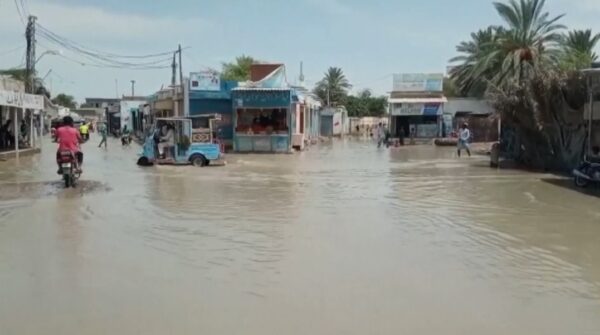 Pakistan: Hơn 900 người thiệt mạng vì lũ lụt, chính phủ ban bố tình trạng khẩn cấp