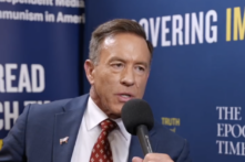 Chủ tịch Hiệp hội Chăn nuôi Gia súc: Thịt bò từ Brazil và Canada được gắn nhãn sản xuất tại Hoa Kỳ