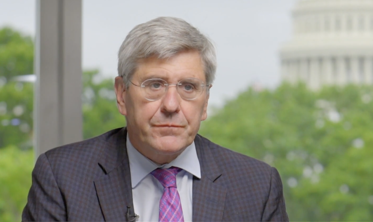 Ông Stephen Moore: Nước Mỹ sẽ không suy thoái như bây giờ nếu chúng ta vẫn còn gắn bó với ông Trump