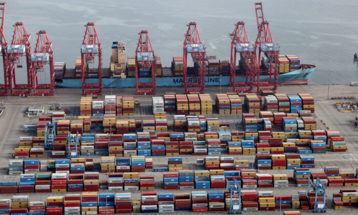 Thâm hụt thương mại của Hoa Kỳ giảm do xuất cảng đạt mức cao kỷ lục