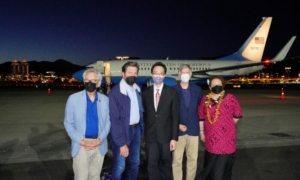 Vài tuần sau chuyến thăm của bà Pelosi, các nhà lập pháp Mỹ thực hiện chuyến đi không báo trước đến Đài Loan