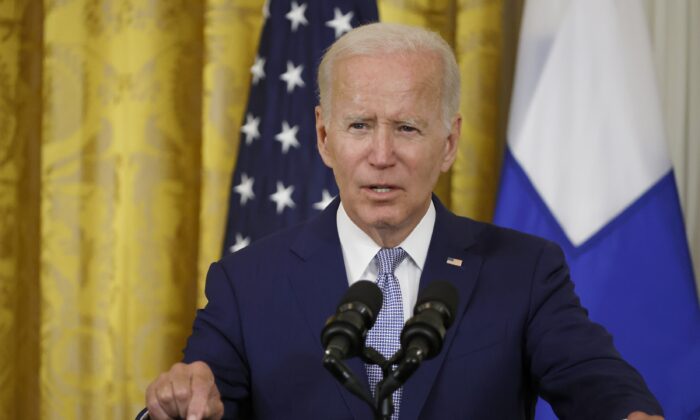 TT Biden công bố gói viện trợ quân sự mới trị giá 3 tỷ USD cho Ukraine