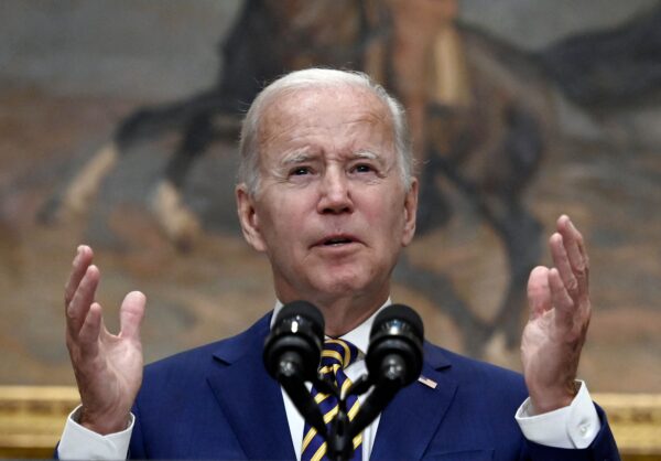 TT Biden ban hành quy định cuối cùng về bảo vệ nhập cư cho người tiếp nhận DACA