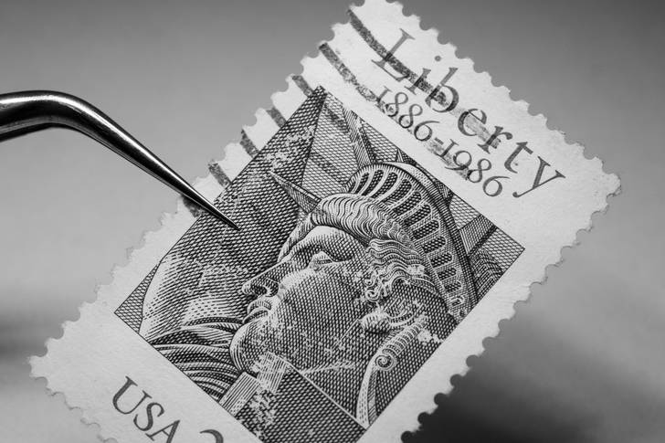 Làm thế nào để đầu tư vào các loại tem bưu chính có giá trị?