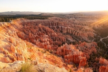 Những kiệt tác được chạm khắc bởi băng và gió ở Vườn quốc gia Bryce Canyon