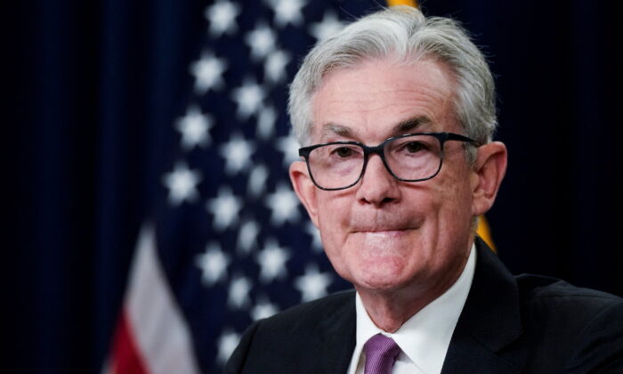 Chủ tịch Fed Powell: Lạm phát có thể được kiểm soát mà không làm ‘chi phí xã hội tăng cao’