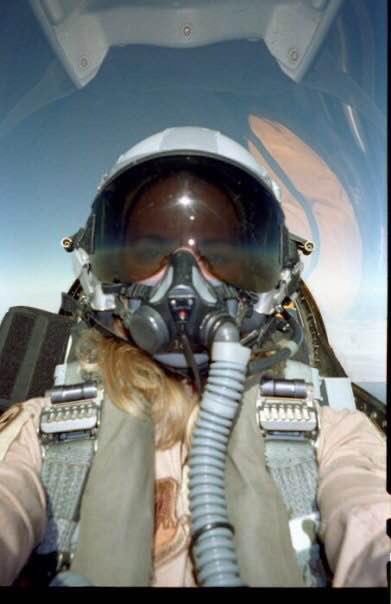 Phi công lái F-16 chuẩn bị cho ‘phi vụ cảm tử’ vào ngày 11/09: ‘Có một điều sâu thẳm hơn gắn kết tất cả chúng ta’ 