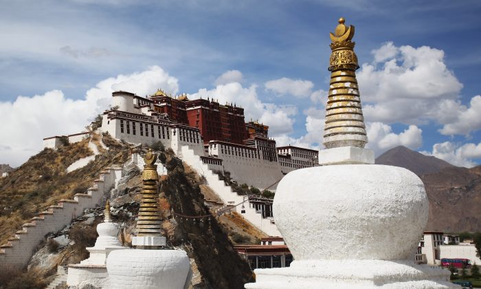 Tây Tạng: Người dân khốn đốn vì đợt phong tỏa hơn 40 ngày