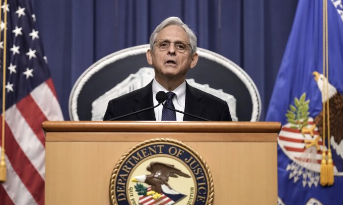 Tổng chưởng lý Merrick Garland ban hành bản ghi nhớ cảnh báo DOJ về việc liên lạc với Quốc hội